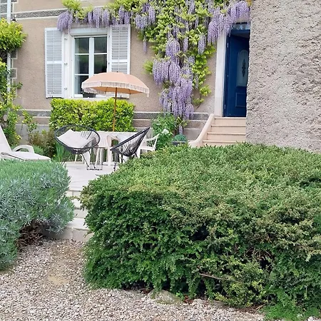 Pres De Toul Avec Parking Prive Et Terrasse - Fr-1-584-361 Vakantiehuis *