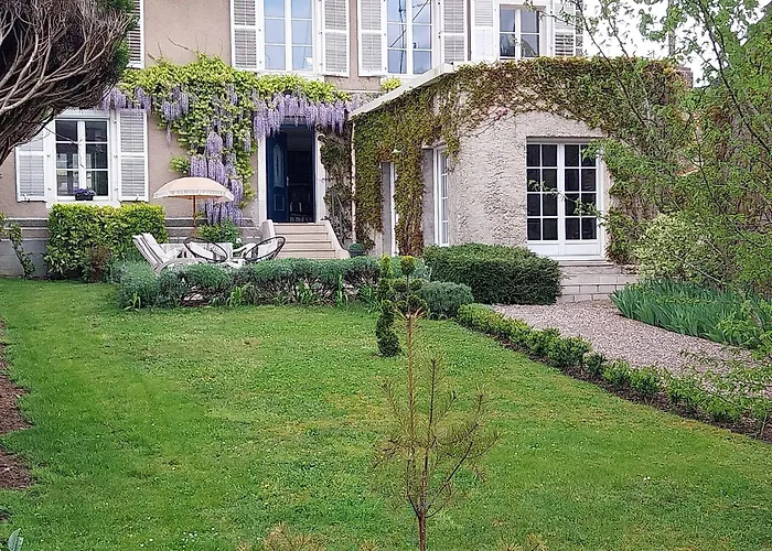 Pres De Toul Avec Parking Prive Et Terrasse - Fr-1-584-361 펜션